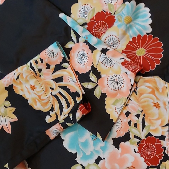 Natori vintage satin floral blouse size M - Picture 7 of 7